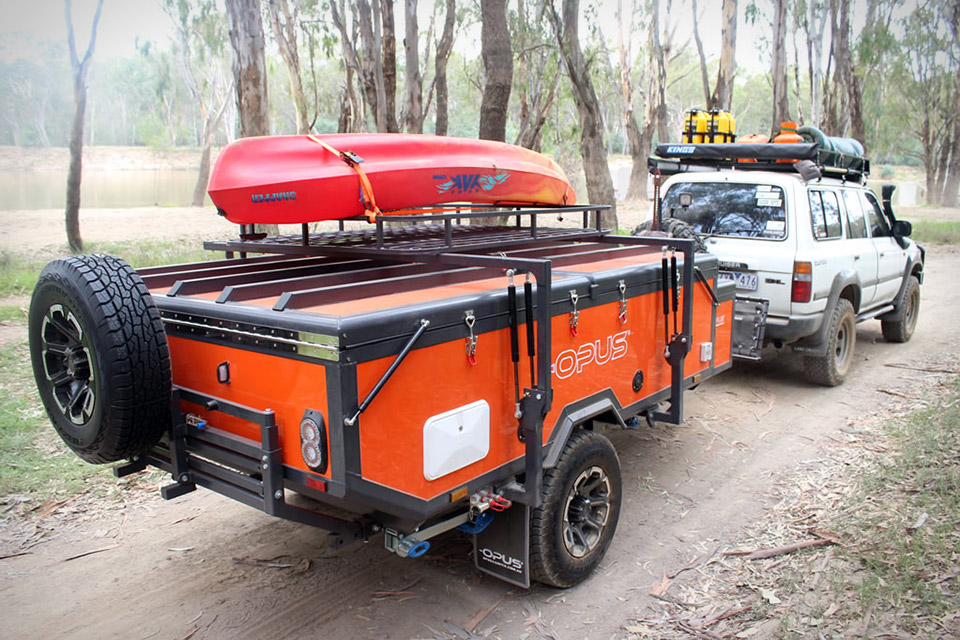 Best Camper Leveling Jack Kits For RV's and Tag along Campers